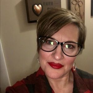 Meet your Posher, Aleasa